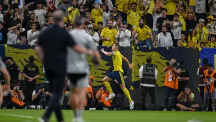 مدرب نيفتشِي يوضح دروس الخسارة أمام النصر ويثني على رونالدو