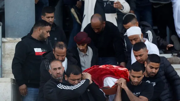 العنف اليومي يهدد شوارع إسرائيل: هل يتحمل الوزير بن غفير مسؤولية الافتقار إلى حلول فعالة؟