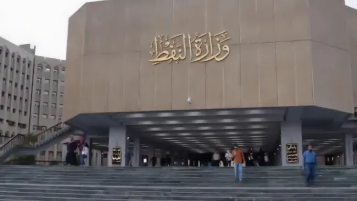 تراجع صادرات النفط 90%.. العراق يبحث عن بدائل "مكلفة" لشلل ميناء البصرة