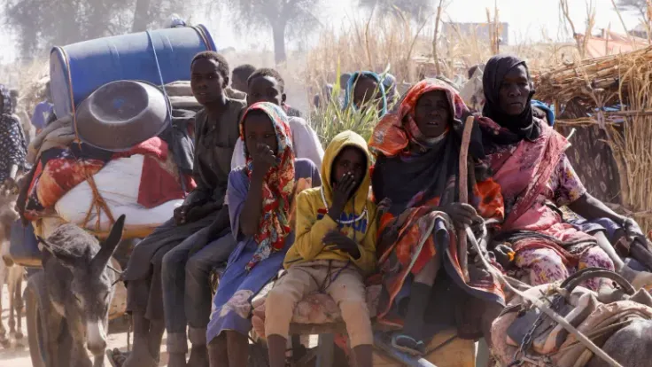 النازحون في السودان يروون مآسي الهروب عبر مسارات الموت