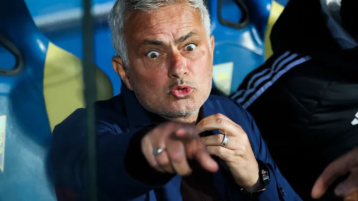 مورينيو يضع شروطاً صعبة لتدريب ريال مدريد وتوقع صفقة مفاجئة