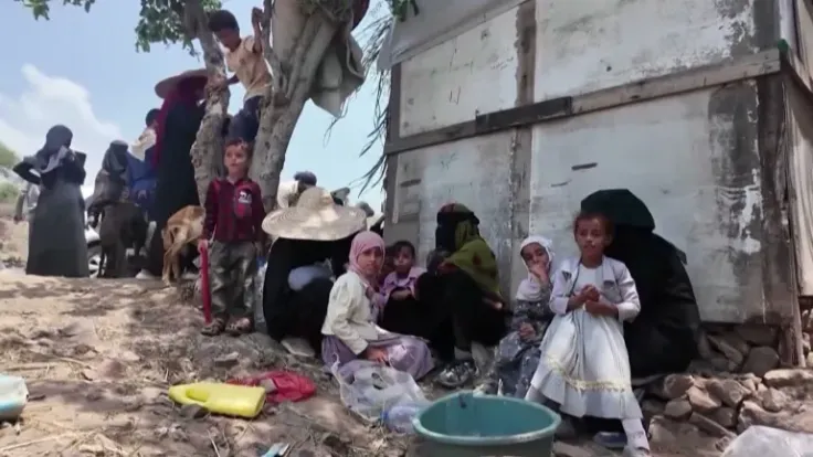 حوالي 125 ألف يمني ينهارون من القتال ويتجهون إلى جيبوتي عبر البحر