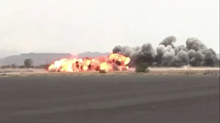 الحوثيون يفرضون حظرًا على الملاحة البحرية السعودية: ماذا يترتب على اليمن والخليج؟