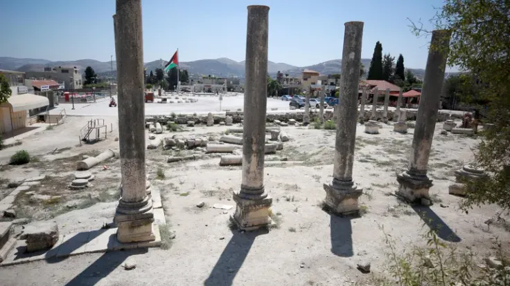 إسرائيل تسعى لضم الآثار الفلسطينية لخدمة مشروع استيطاني