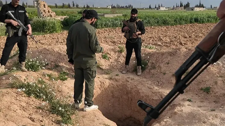 اكتشاف نفق سري يربط حمص بلبنان يستخدم لتهريب الأسلحة
