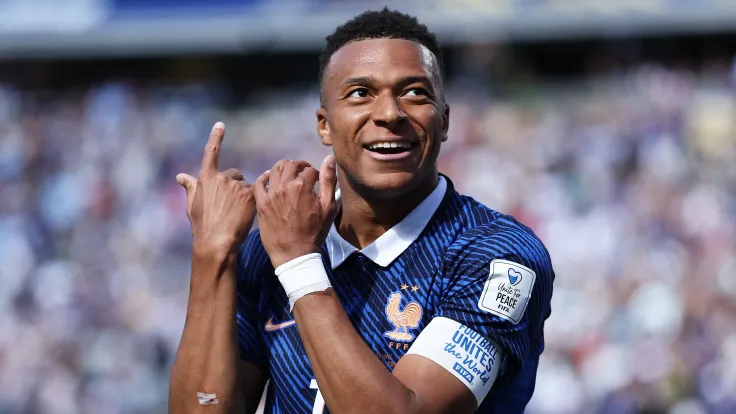 ديشان يؤكد جاهزية مبابي لمواجهة إسبانيا في نصف نهائي كأس العالم