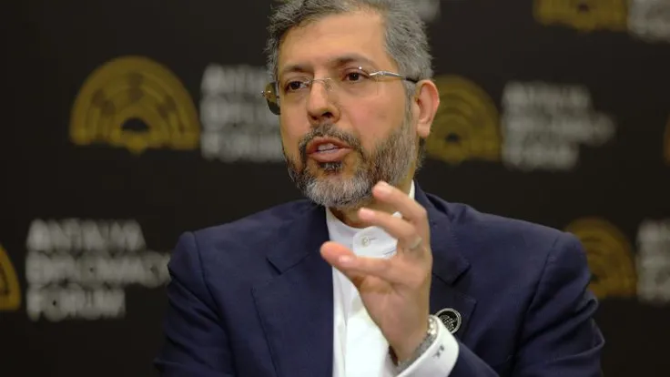 إيران: نسلم للولايات المتحدة اليورانيوم المخصب، وستستمر الحصار على الموانئ الإيرانية