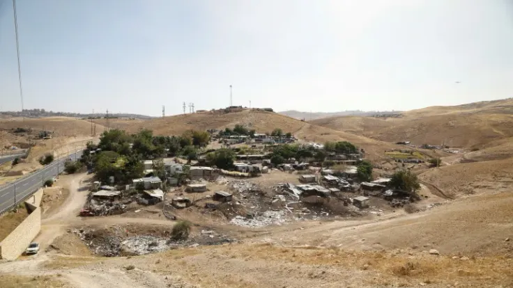 وزير المالية الإسرائيلي يصدّر الأمر بإخلاء تجمع الخان الأحمر شرقي القدس