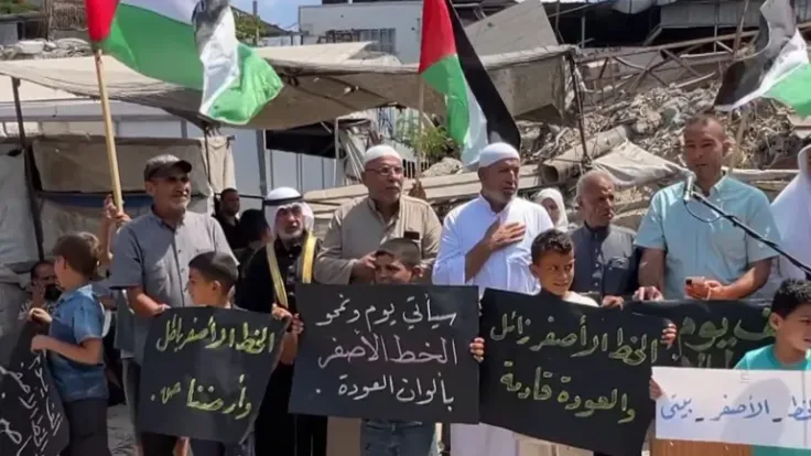 إسرائيل توسع "الخط الأصفر" في غزة.. مليون فلسطيني مهدد بالتهجير القسري