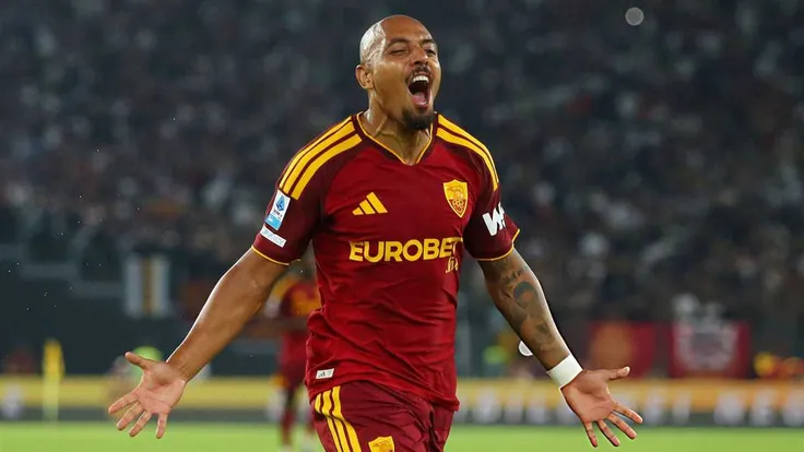 مالين يسجل ثلاثية ويقود روما للفوز 4-0 على فيورنتينا