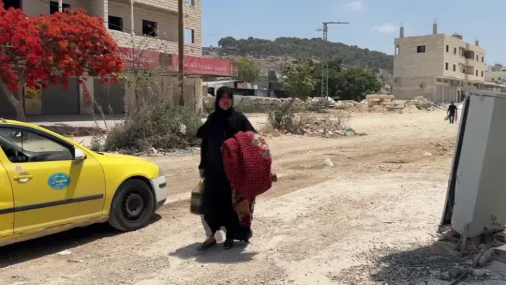 عودة أهالي مخيم نور شمس إلى منازلهم بعد عام ونصف