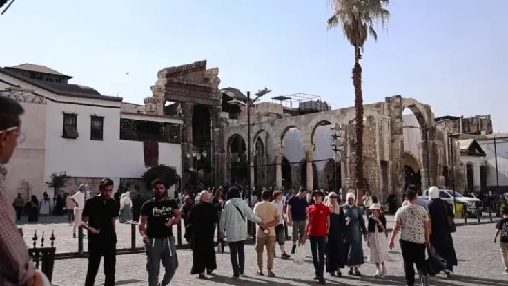 الطلب المتزايد على دمشق والسياحة السورية يشير إلى انتعاش القطاع
